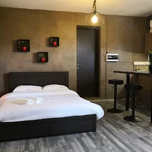  Apartament The